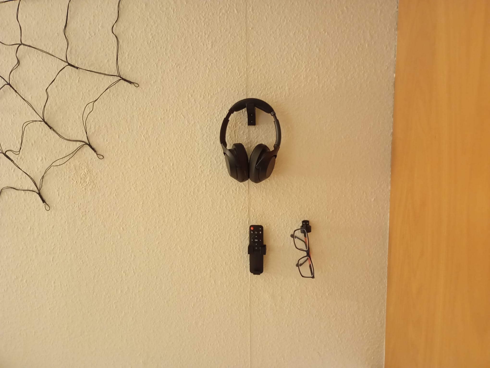 Projector Setup Wall Mounts